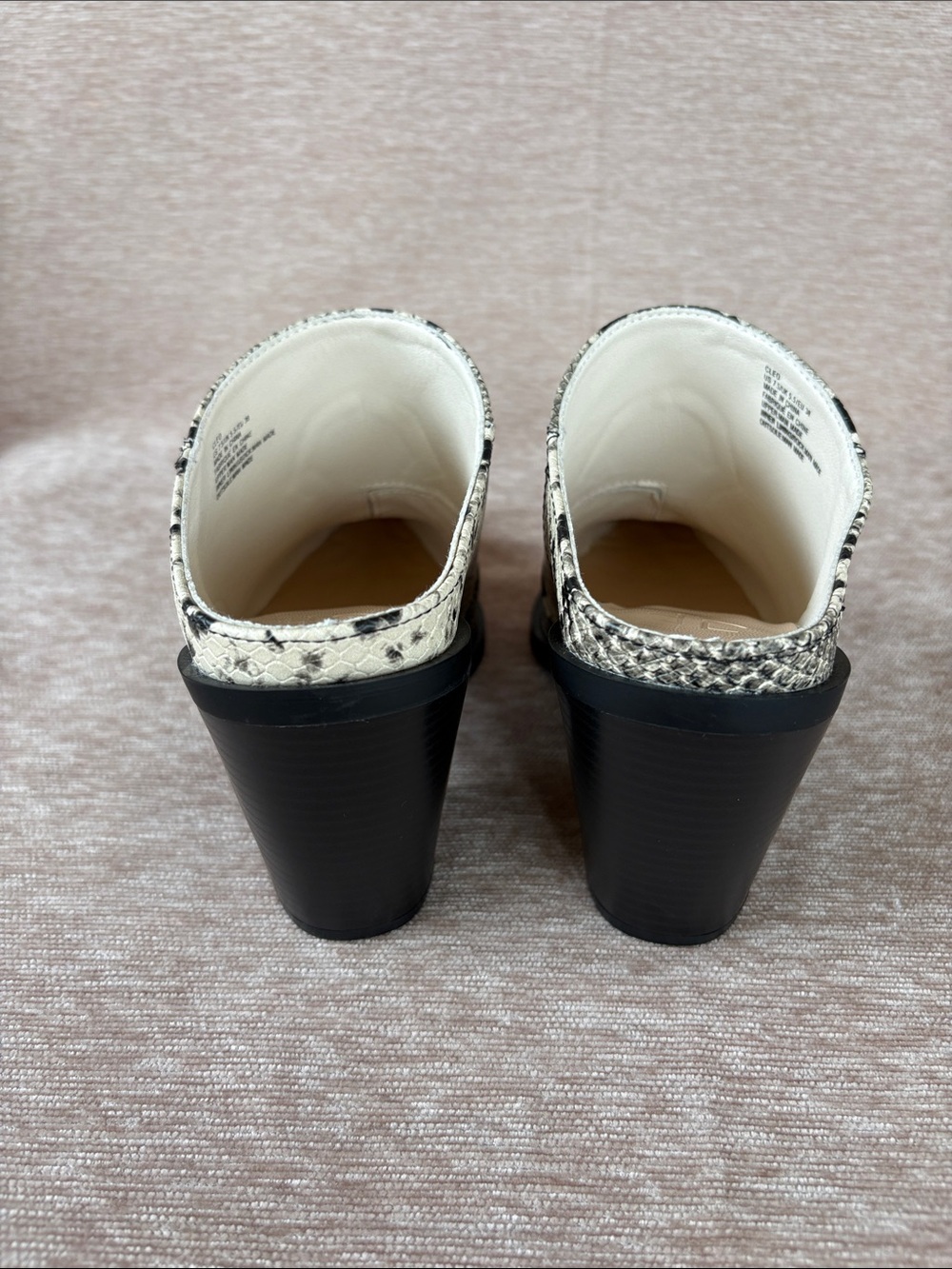 JustFab Women’s Snake-Print Western Pointed Mule Heels - Cream & Black Size 7.5 - Picture 4 of 10